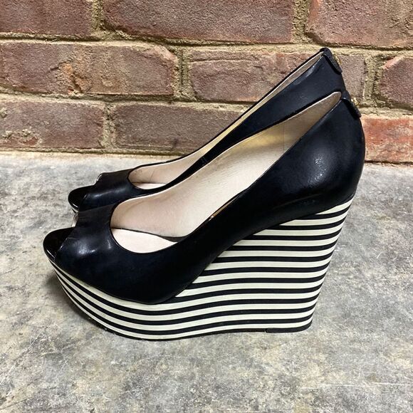 Michael Kors Black Leather Striped Peep Toe Platform Wedge Size 8 - Picture 3 of 10